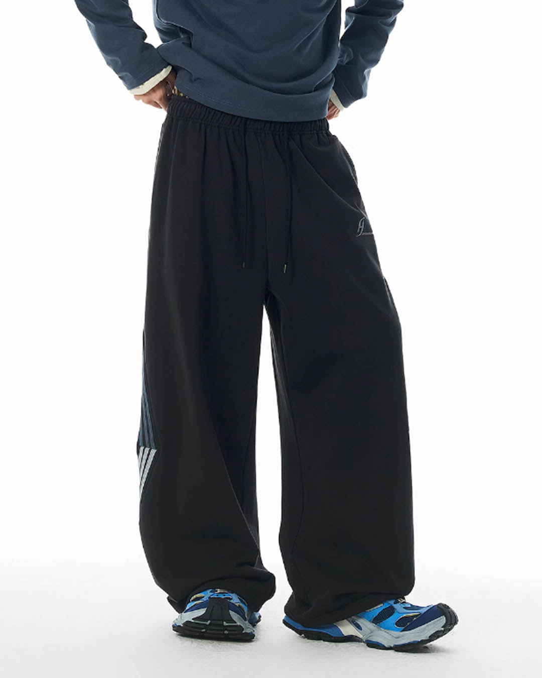 JHYQ Side Stripe Baggy Sweatpants