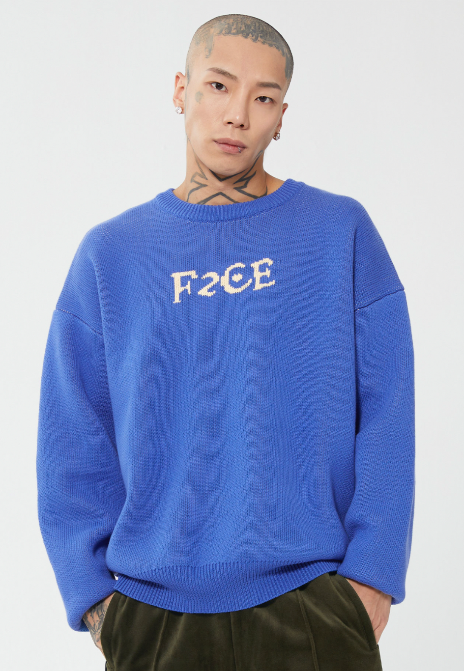 F2CE Love Heart LOGO Knit Sweater