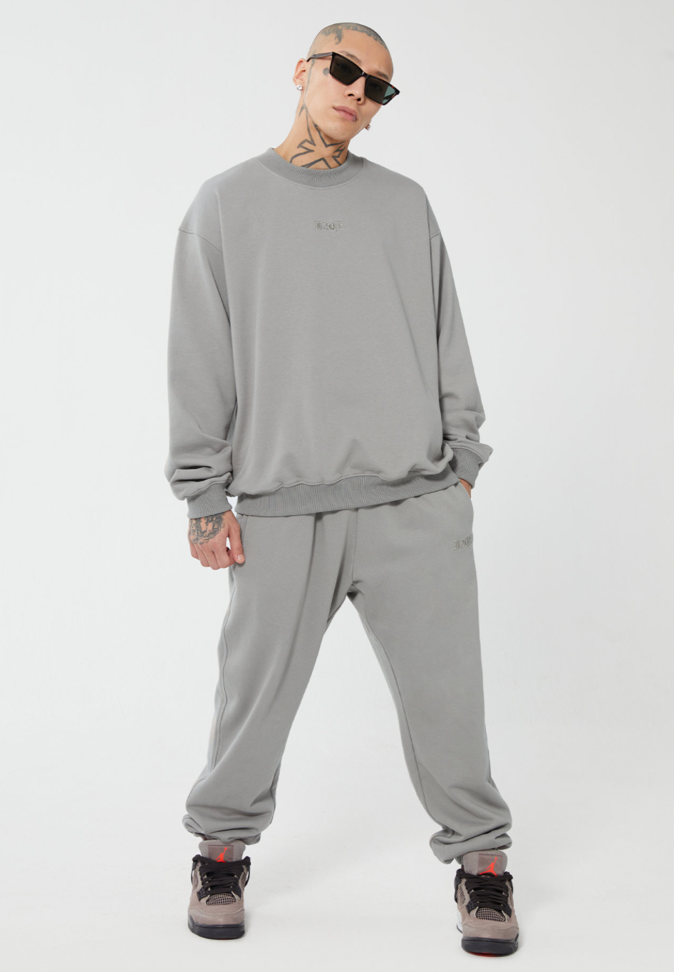 F2CE Embroidered LOGO Basic Pullover Sweatshirts