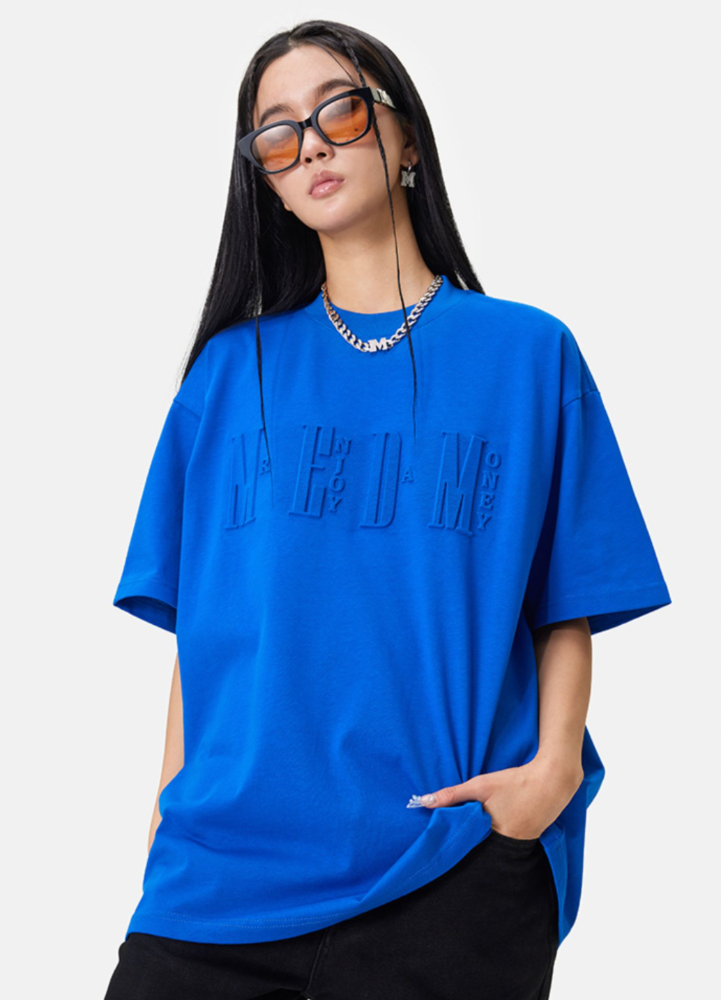 MEDM Letter Embossing Five Point Tee