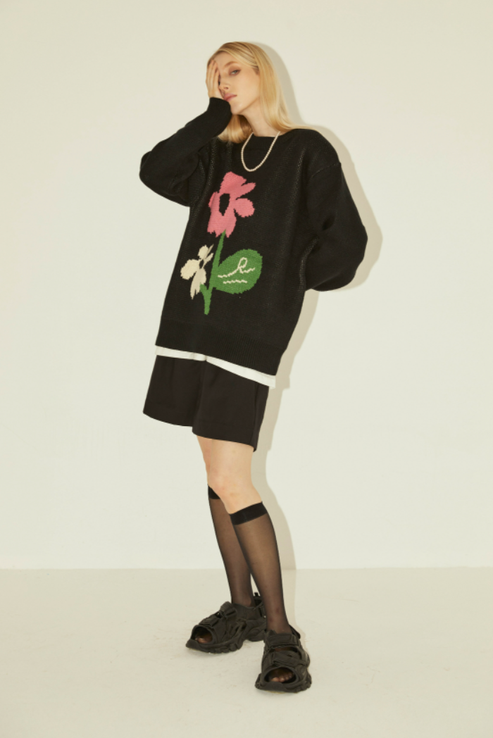 EMPTY REFERENCE Flower Knit Sweater