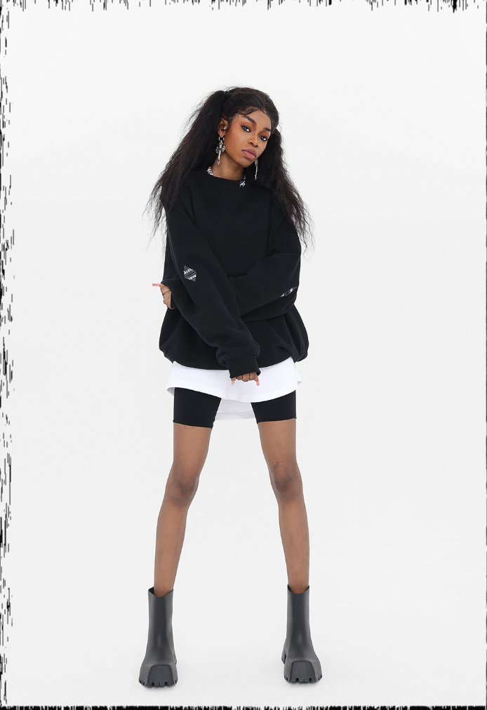 JHYQ Basic Logo Embroidered Heavyweight Sweater