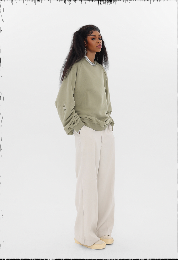 JHYQ Basic Logo Embroidered Heavyweight Sweater