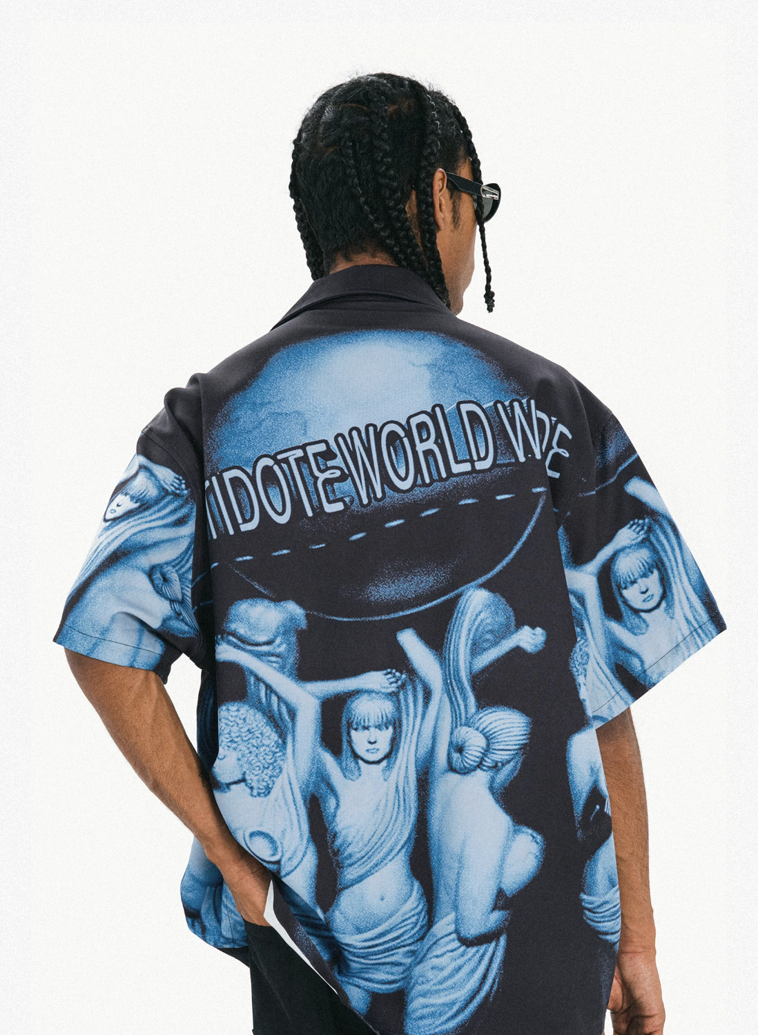 ANTIDOTE Vintage Goddess Print Short Sleeve Shirt