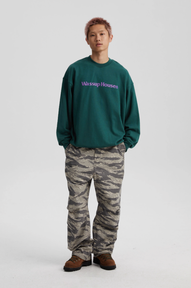 Wassup House Basic Printing Logo Sweatshirt
