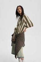 JHYQ Contrast Striped Neck Beaded Tee