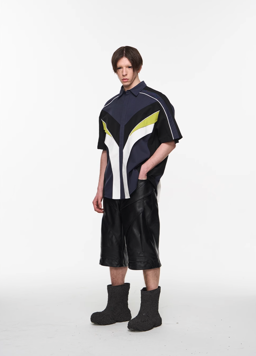 BLIND NO PLAN Colorblocked 3D Striped Short Sleeved Shirt