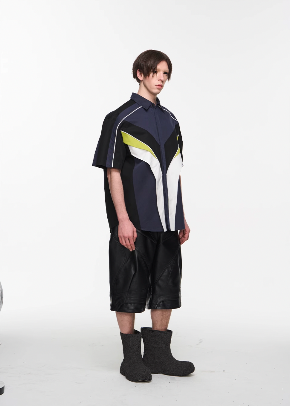 BLIND NO PLAN Colorblocked 3D Striped Short Sleeved Shirt