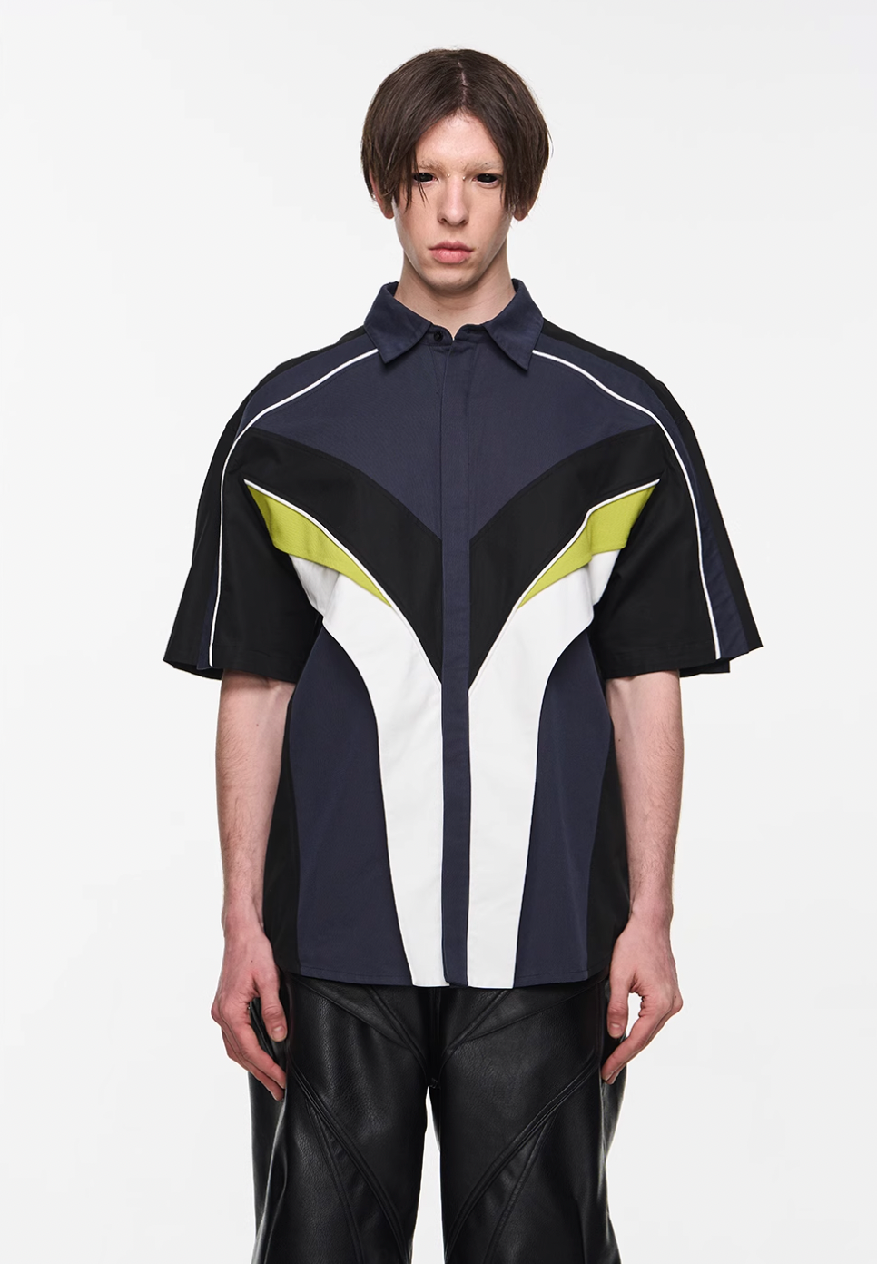 BLIND NO PLAN Colorblocked 3D Striped Short Sleeved Shirt