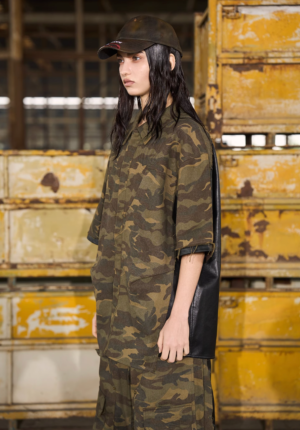 BLIND NO PLAN Camouflage Raw Edge Patchwork Leather Shirt