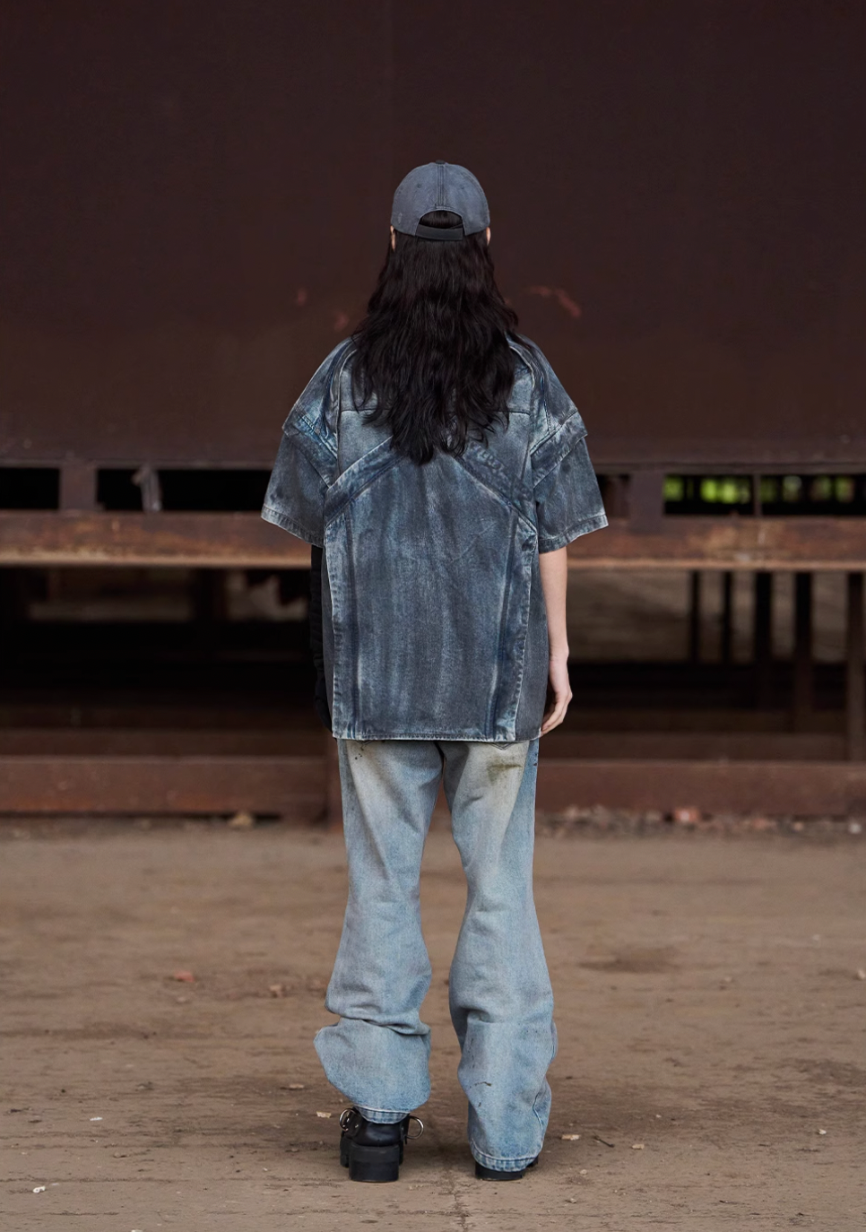 BLIND NO PLAN Washed & Distressed Denim Short Sleeve Shirt