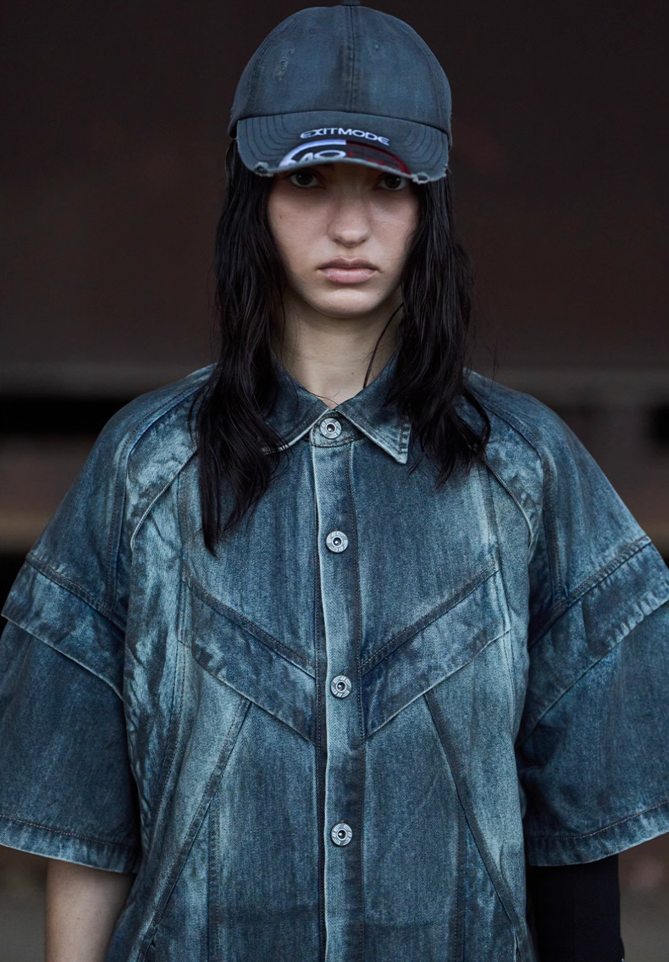 BLIND NO PLAN Washed & Distressed Denim Short Sleeve Shirt