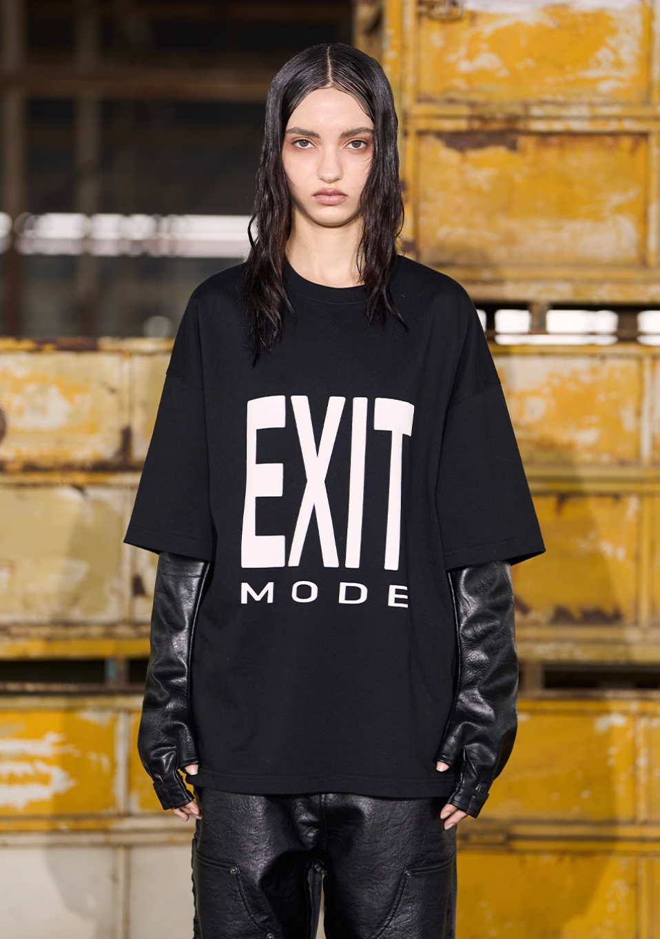 BLIND NO PLAN EXIT MODE Basic Large Logo Printing Tee