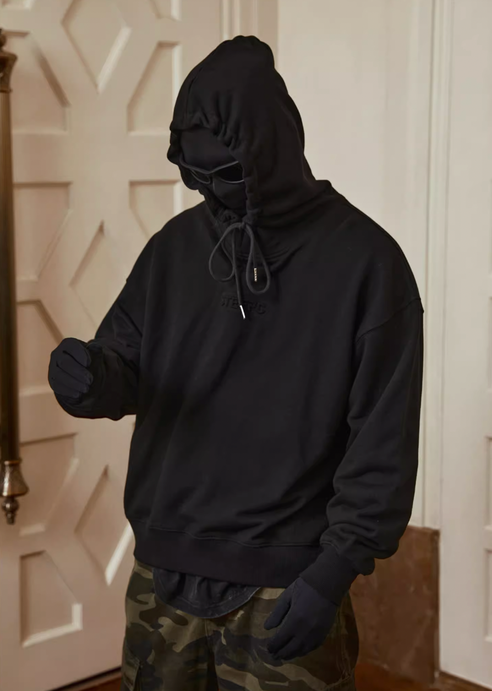 STEEPC Frame Embroidered Hoodie