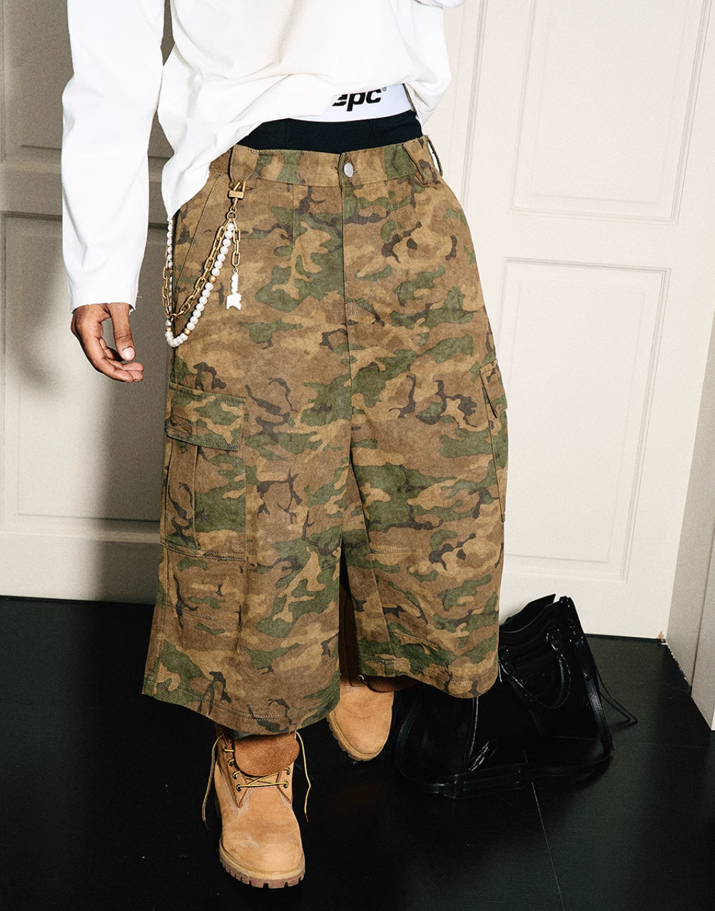 STEEPC Camouflage Distressed Cargo Baggy Shorts