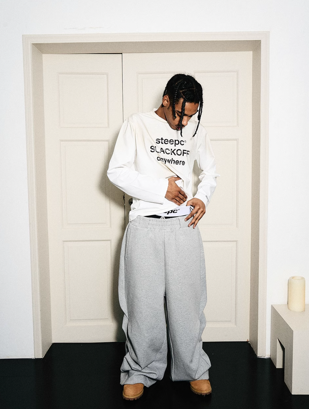 STEEPC Dimensional Cut Pleated Baggy Sweatpants
