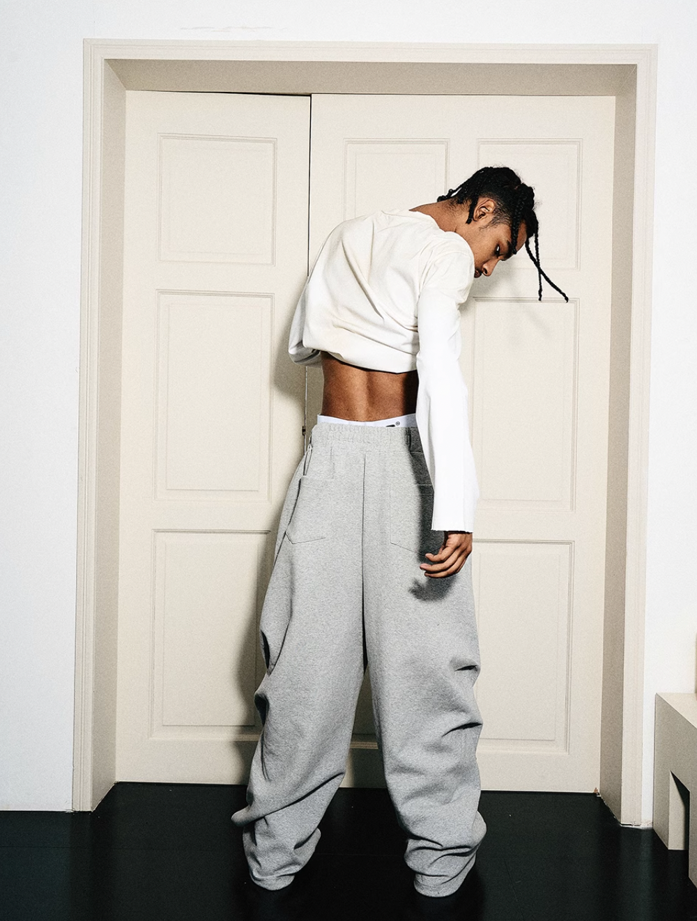STEEPC Dimensional Cut Pleated Baggy Sweatpants