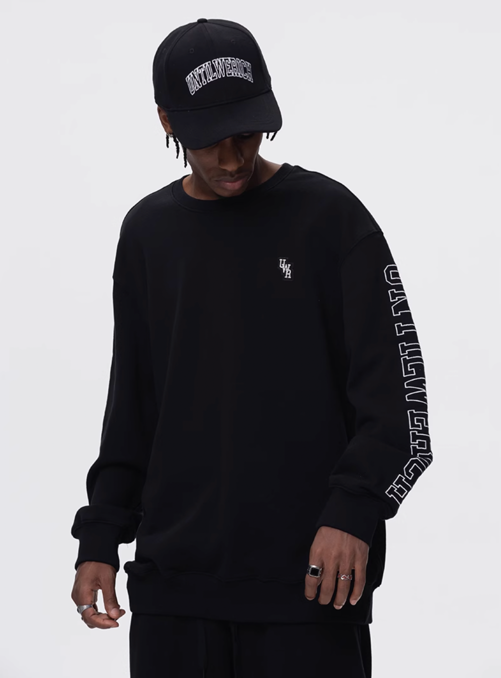 UNTILWERICH Logo Embroidered Sweatshirt