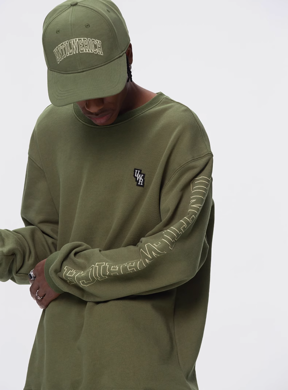 UNTILWERICH Logo Embroidered Sweatshirt