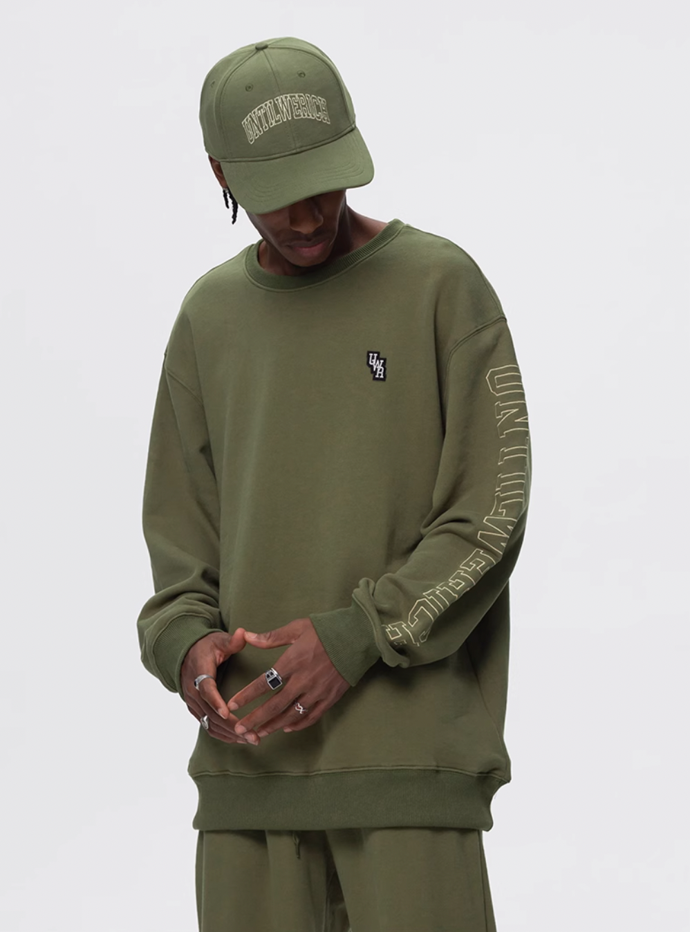 UNTILWERICH Logo Embroidered Sweatshirt