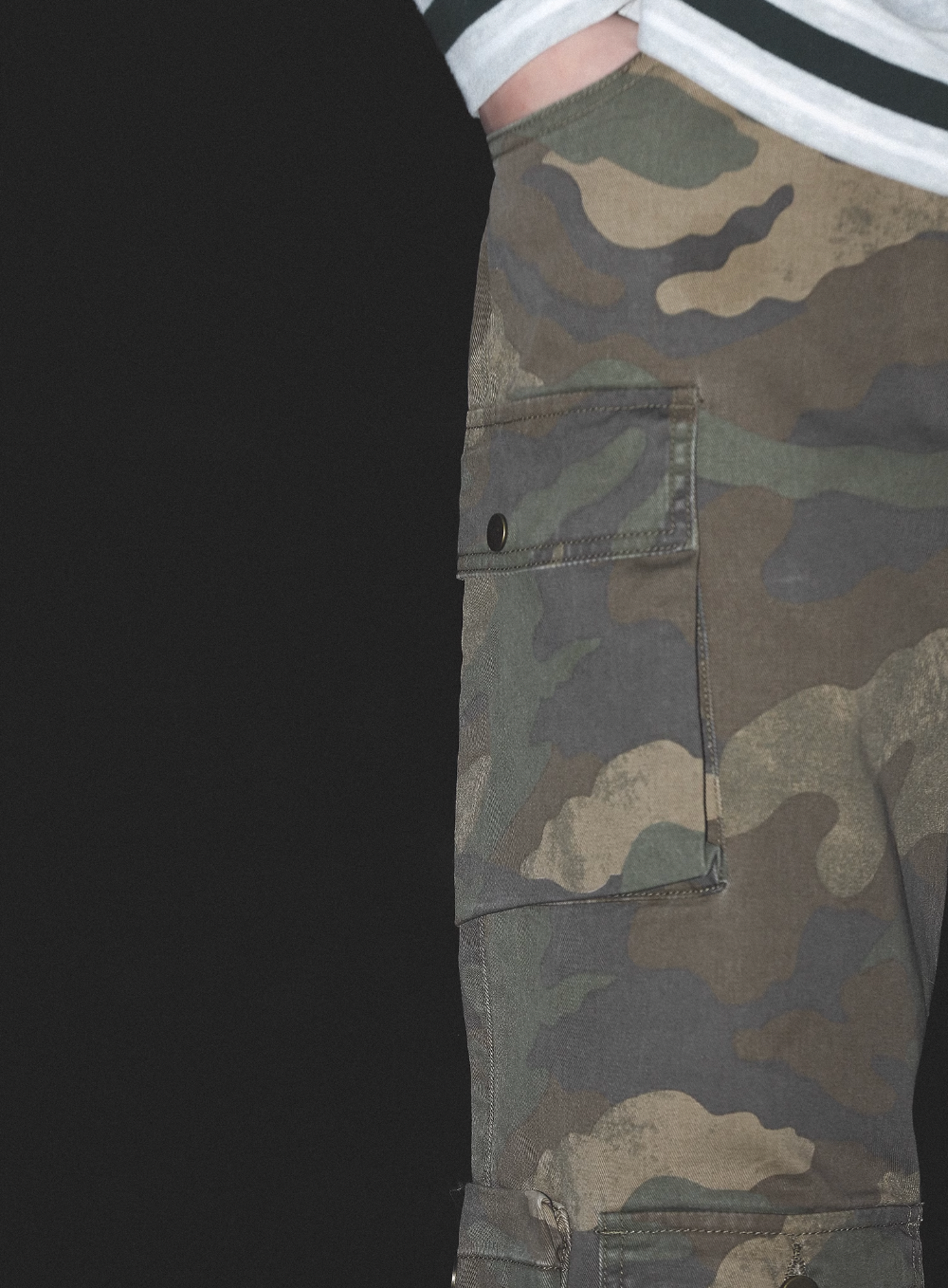 UNTILWERICH Dirty Camo Multi Pocket Work Cargo Pants