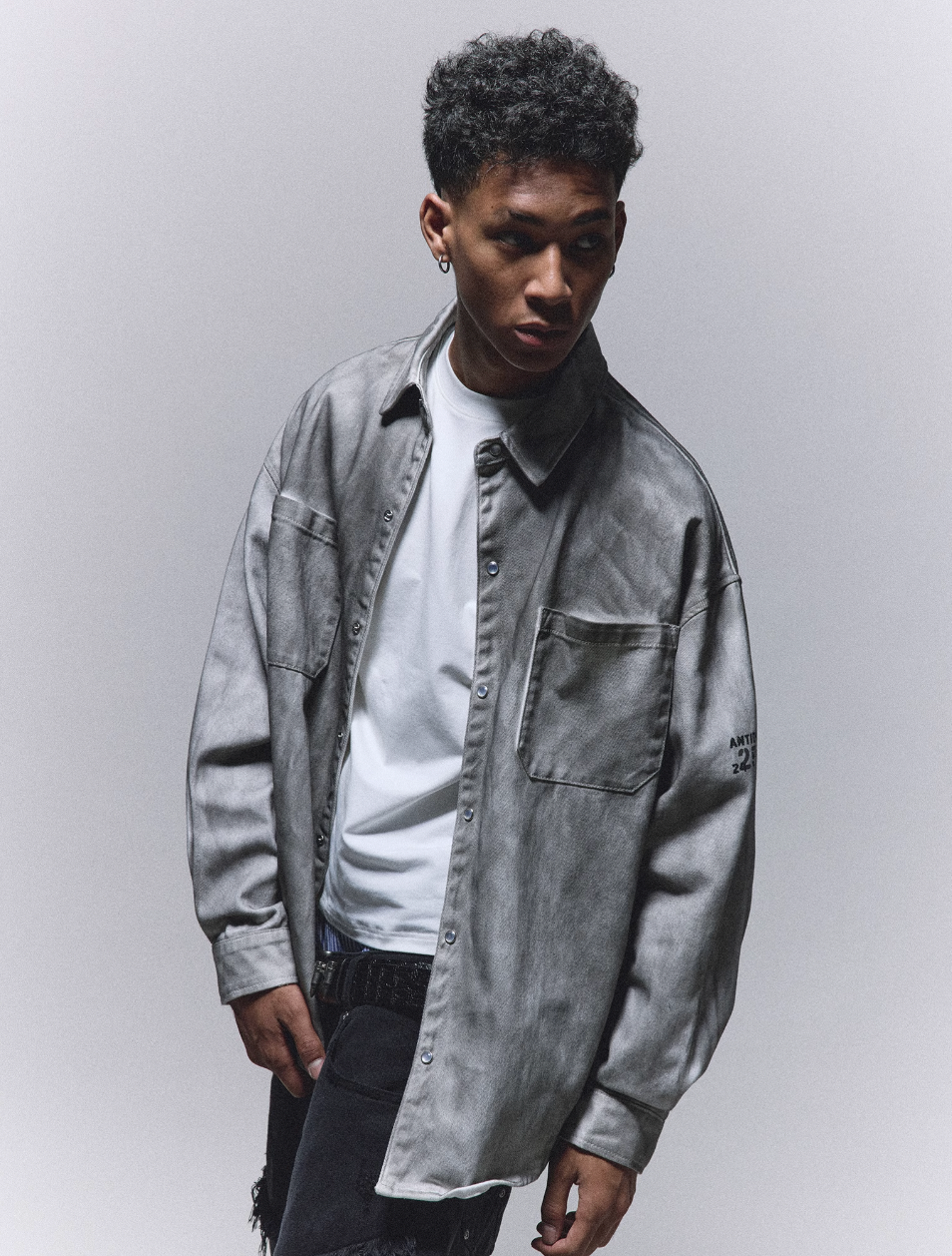 ANTIDOTE Gradient Washed Dye Long Sleeve Denim Shirt