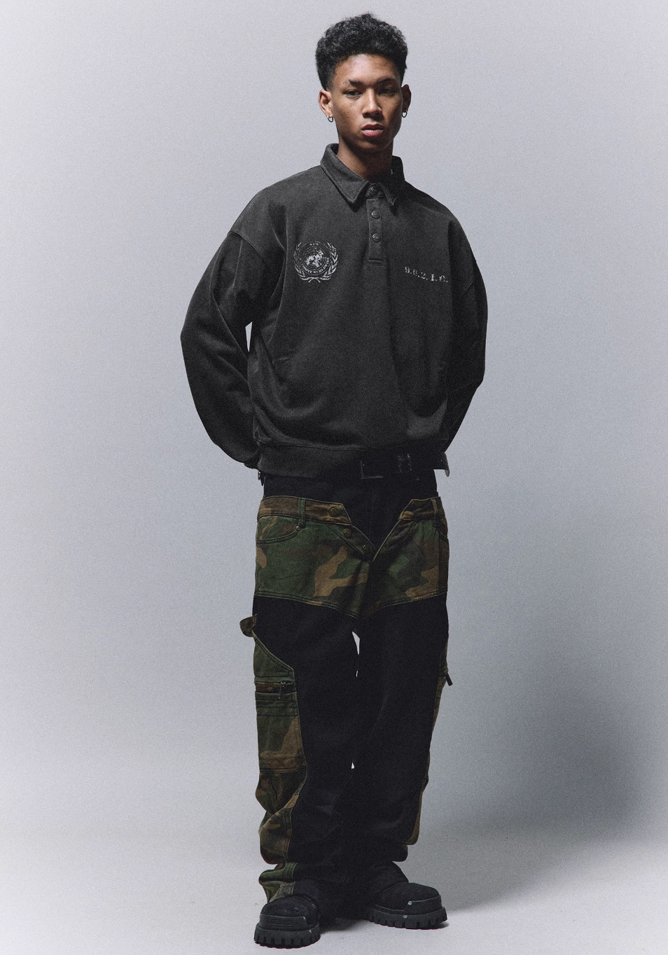 ANTIDOTE Badge Printed Washed Polo Sweatshirt