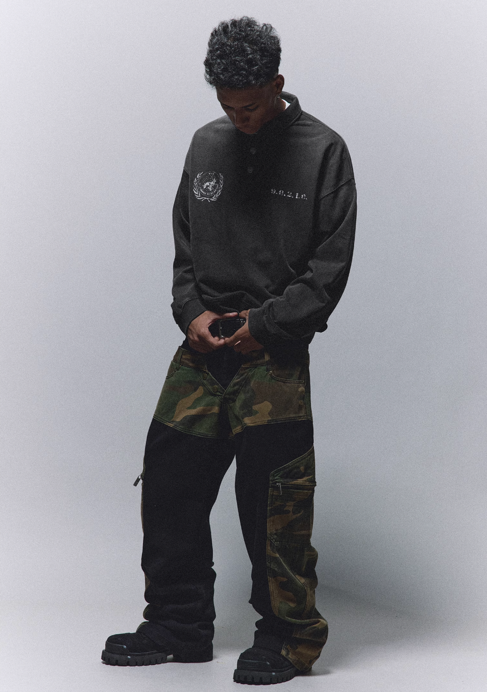 ANTIDOTE Badge Printed Washed Polo Sweatshirt