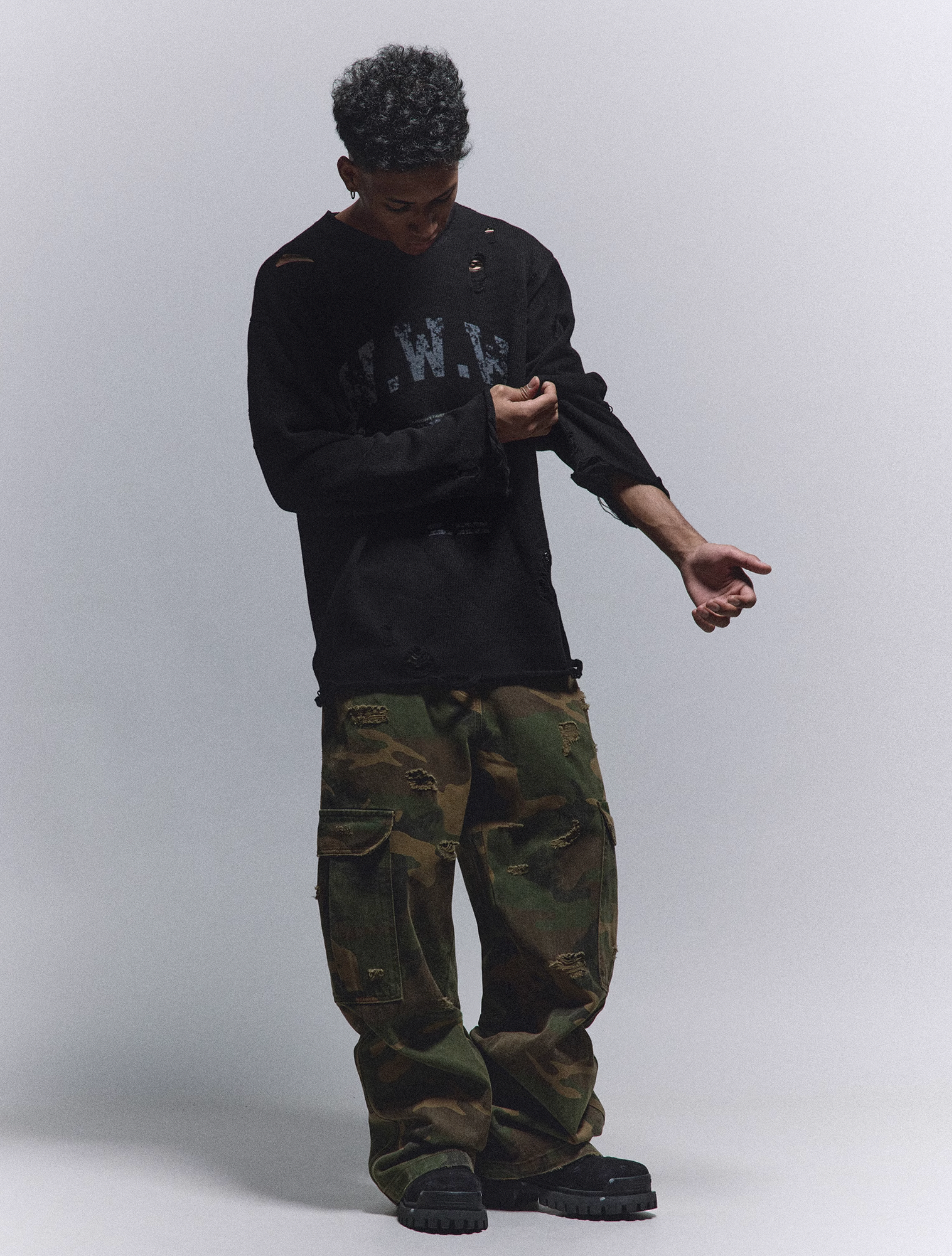 ANTIDOTE Hole Breaking Badge Printed Knit Sweater