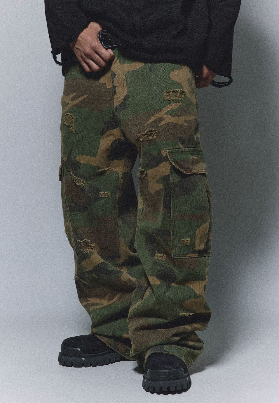 ANTIDOTE Camouflage Washed Hole Baggy Cargo Pants