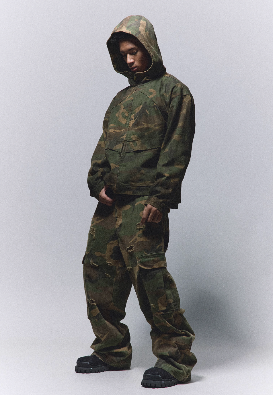 ANTIDOTE Camouflage Washed Hole Baggy Cargo Pants