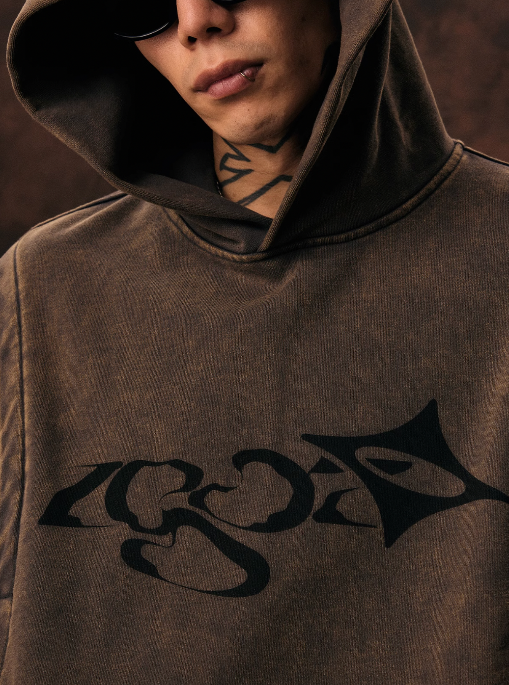 1807 Arranged Printed Washed Hoodie
