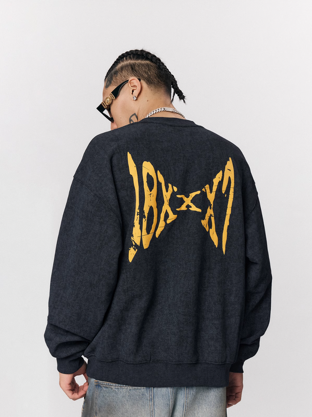 1807 18x7 Printed Batik Sweatshirt