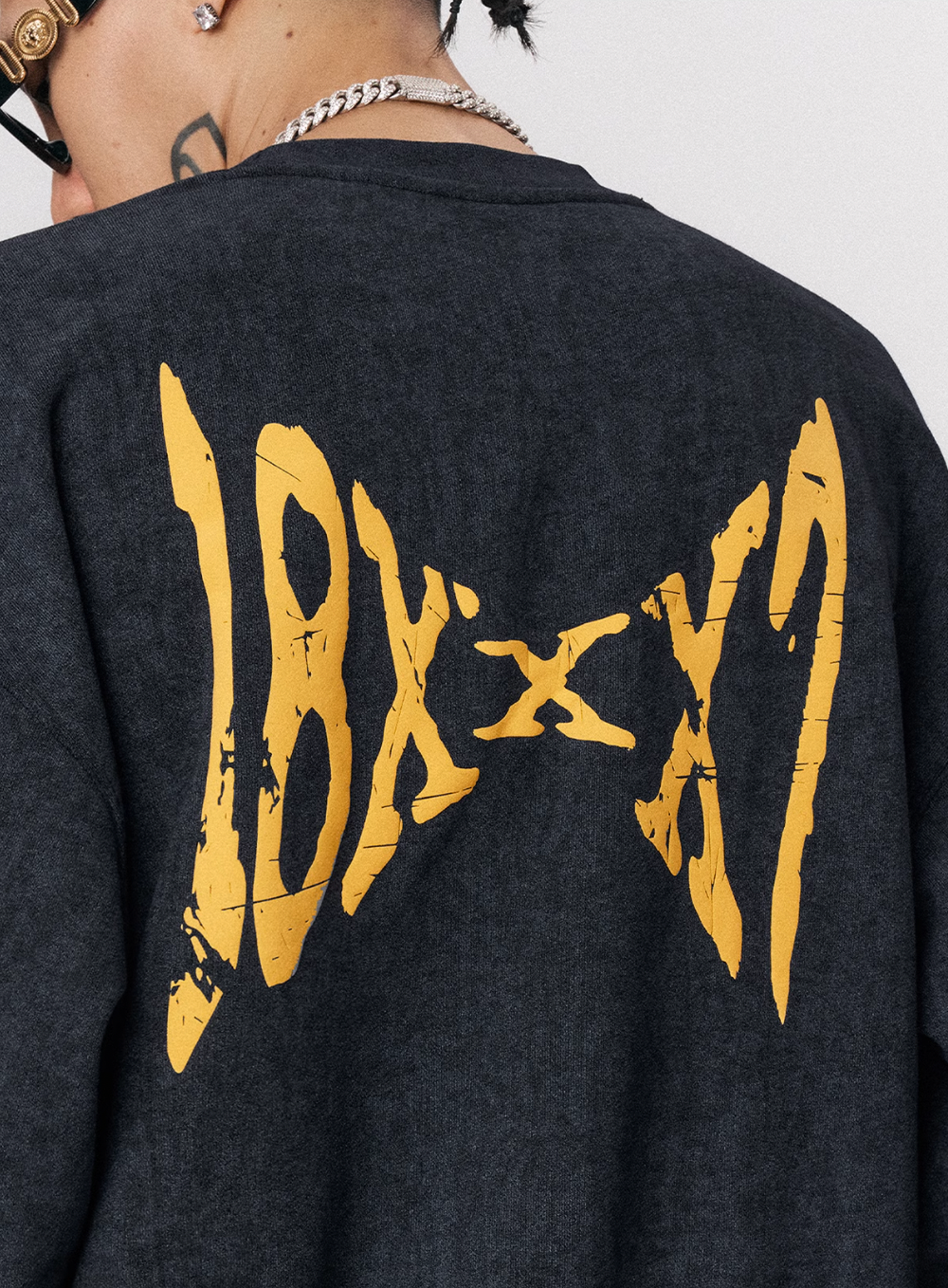 1807 18x7 Printed Batik Sweatshirt