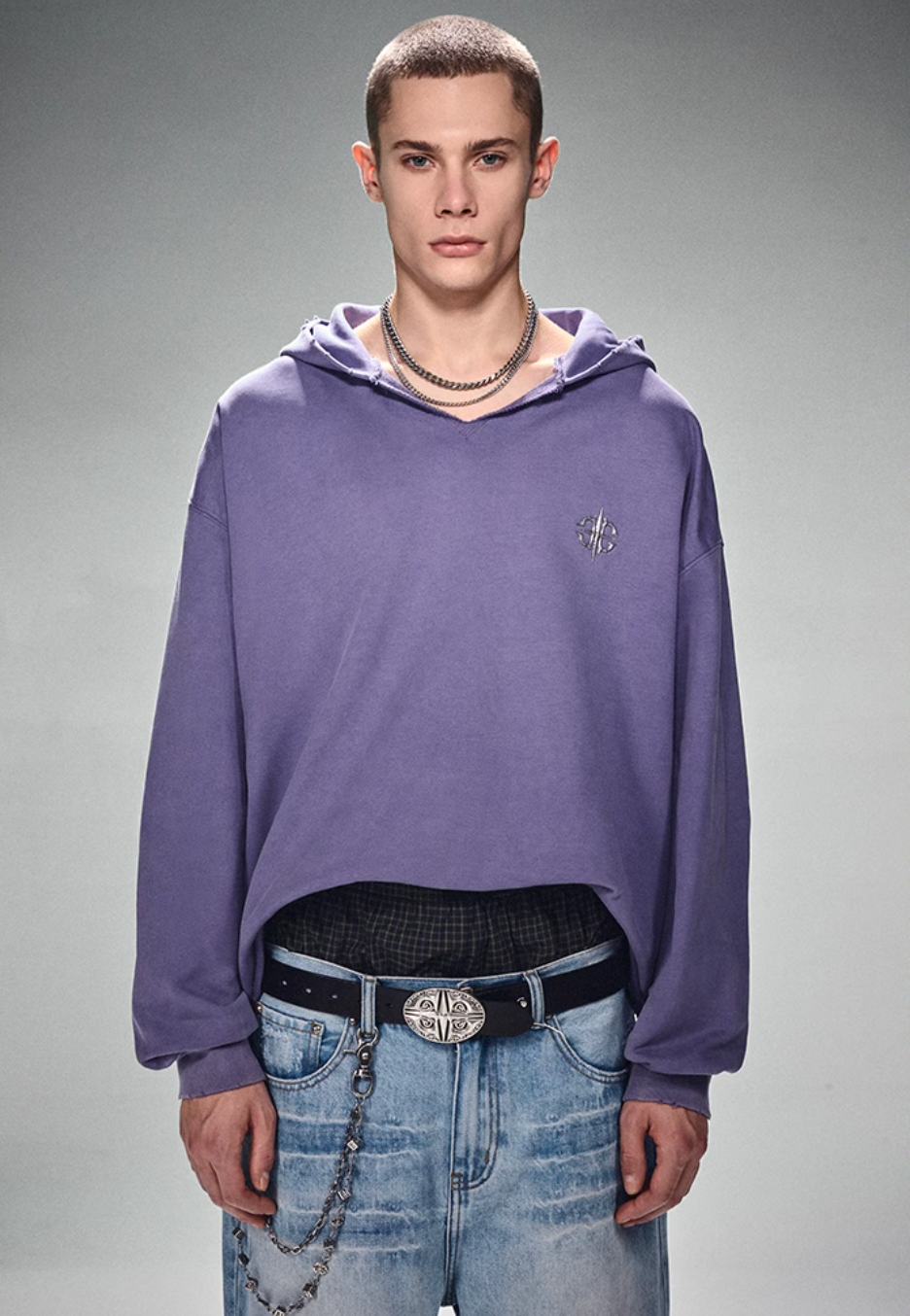 DICETINY Metal Wire Logo Cut Off Hoodie
