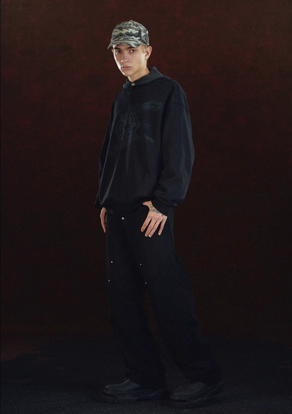 DICETINY Mottled Logo Printed Sweatshirt
