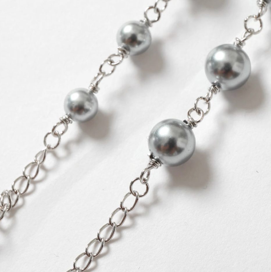 YADcrew Puzzle Pearl Necklace