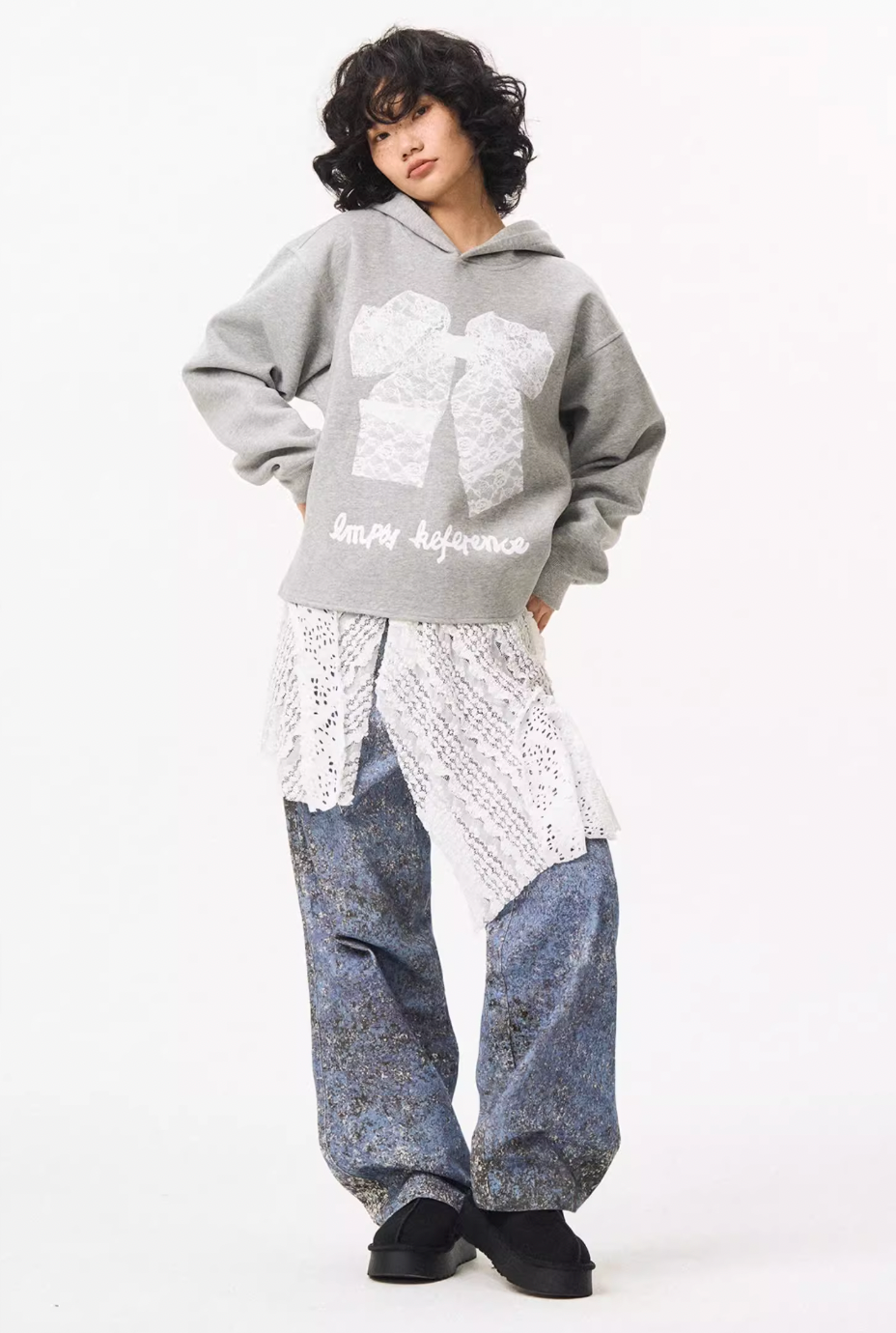 EMPTY REFERENCE Lace Bow Printed Hoodie