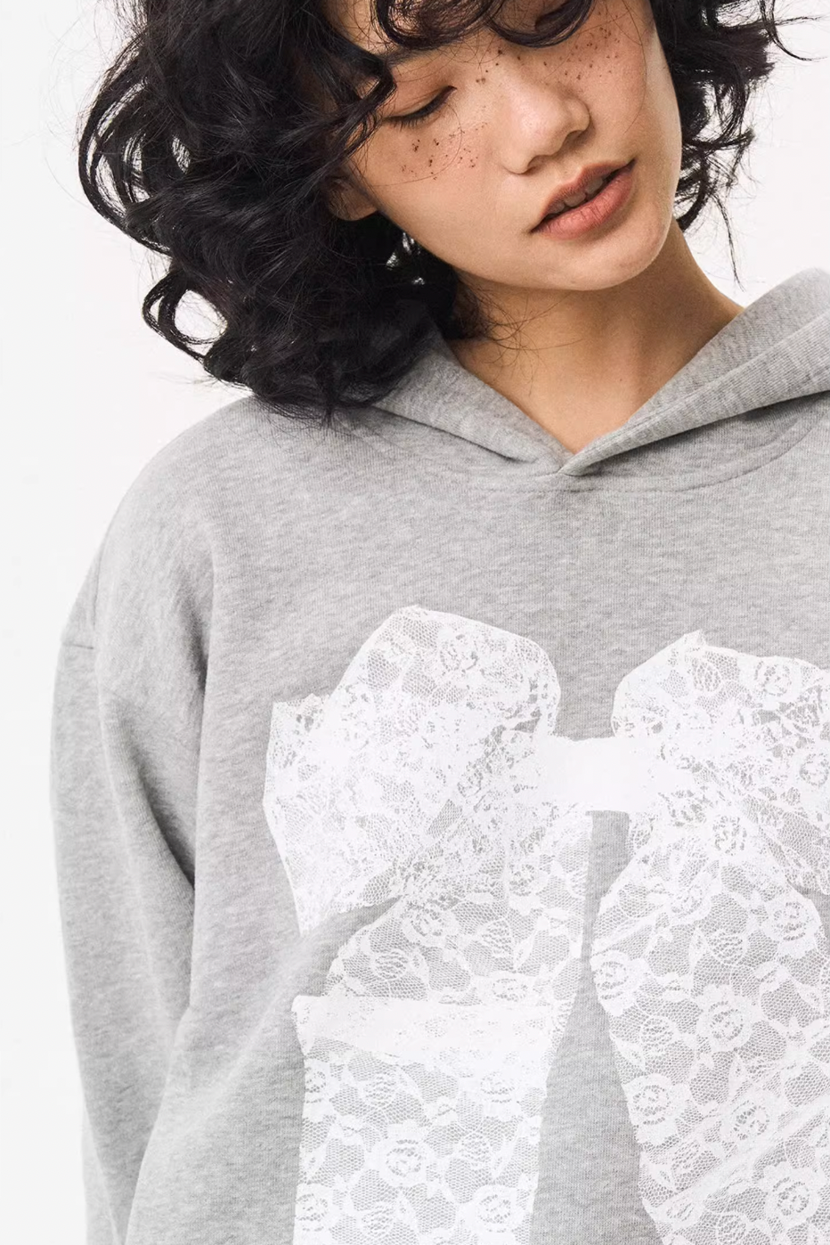 EMPTY REFERENCE Lace Bow Printed Hoodie