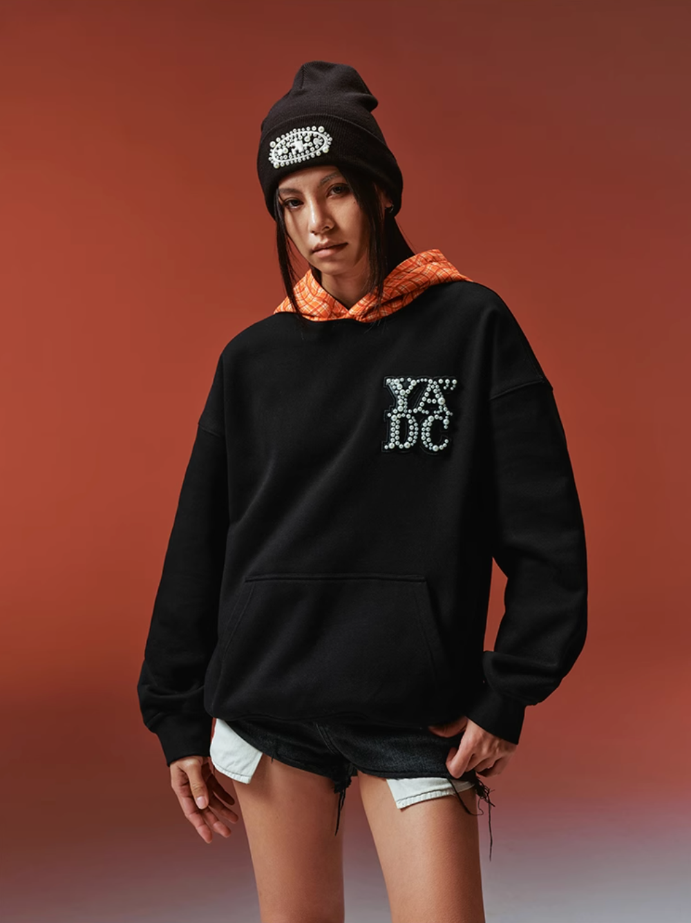 YADcrew Twisted Plaid Hood Pearl Leather Logo Hoodie