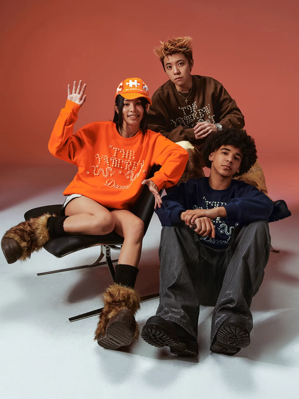 YADcrew Pearl-Embellished Snake Shadow Pattern Sweatshirt