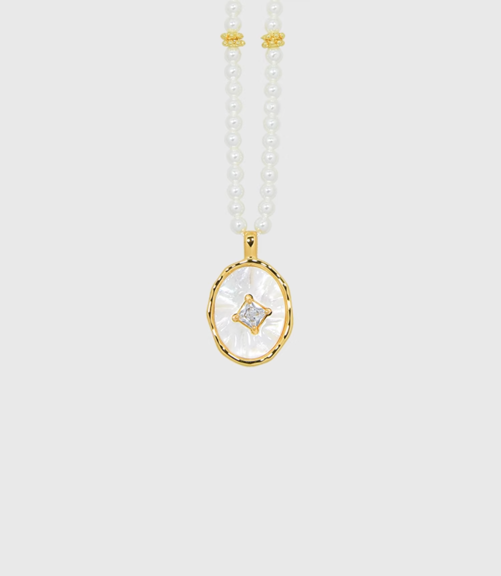 AWE Zirconia Pendant Pearl Beaded Necklace
