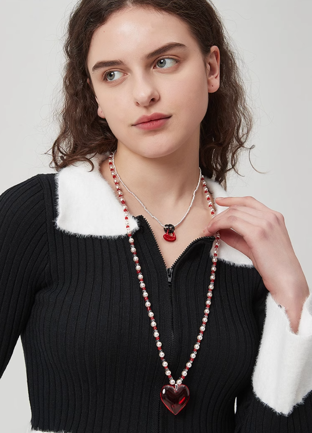 AWE Red Heart Pearl Necklace