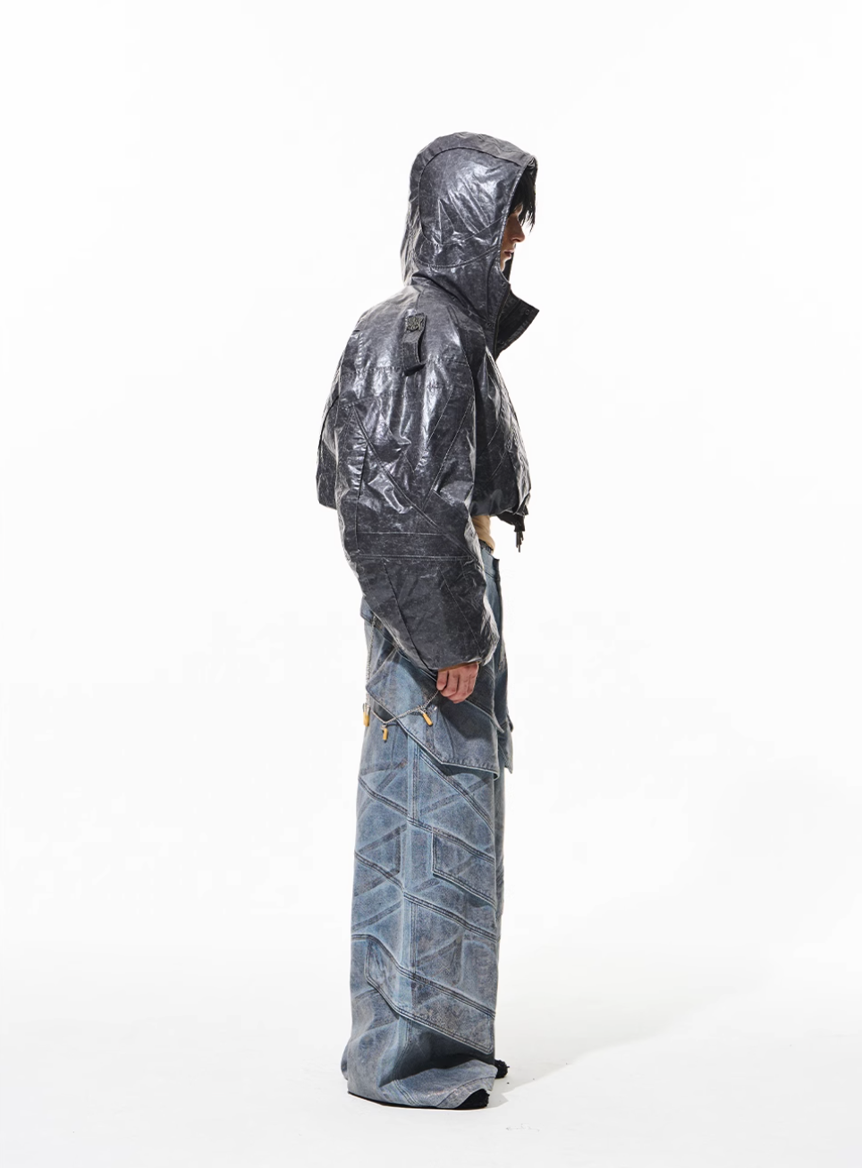 BLIND NO PLAN Wrinkled Hooded Short Bomber Jacket