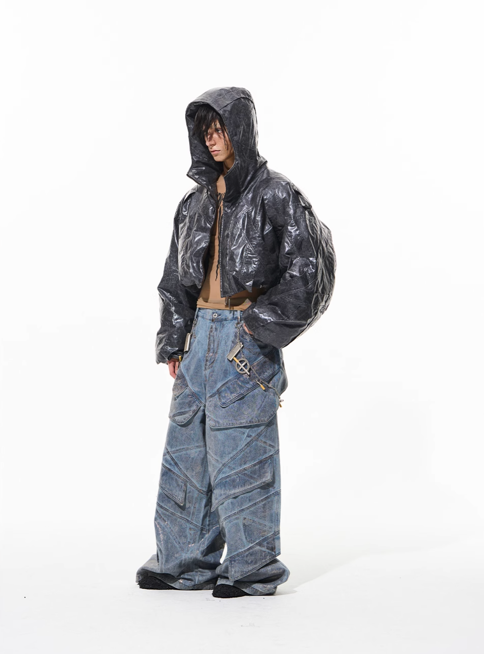 BLIND NO PLAN Wrinkled Hooded Short Bomber Jacket