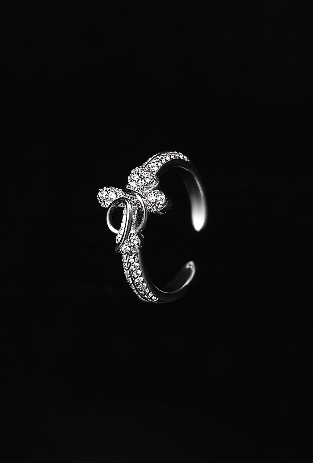 Small Town Kid Cubic Zirconia Cross Diamond Ring
