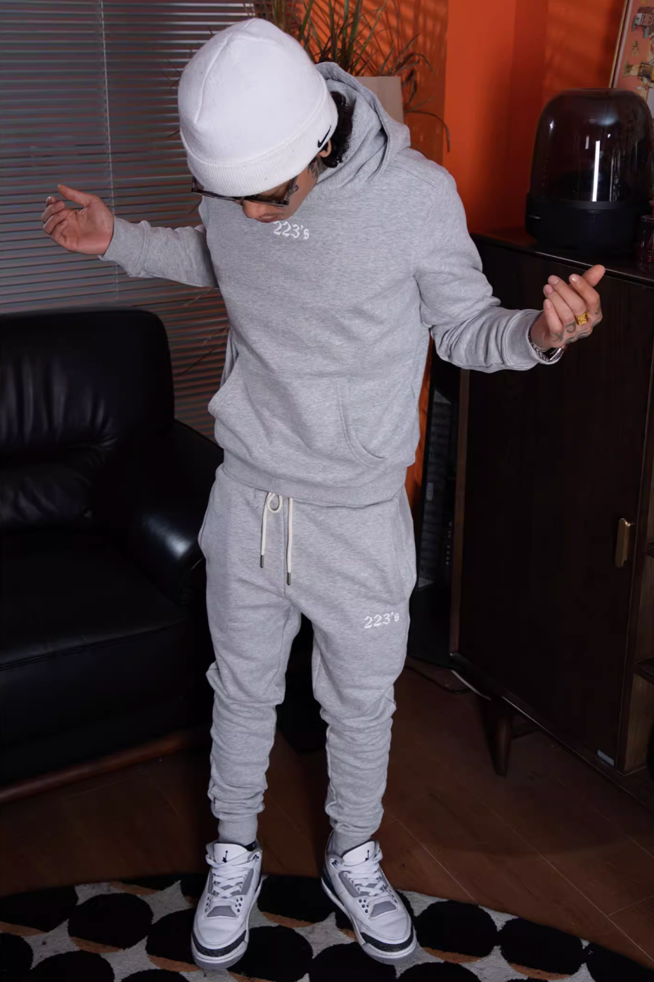 TGFCLUB 223 Embroidered Basic Hoodie and Sweatpants