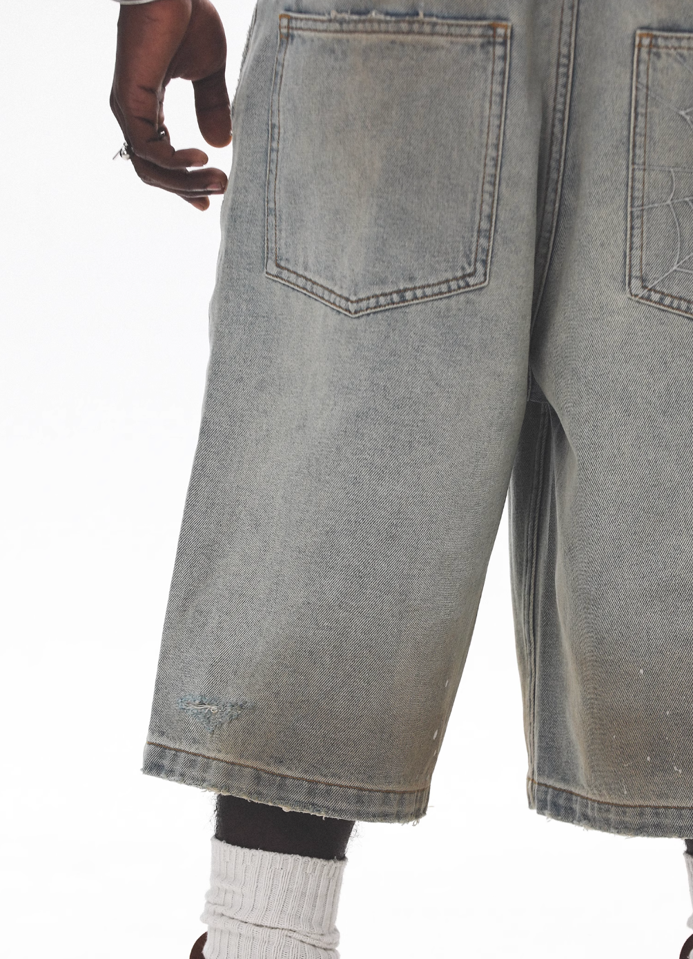 UNTILWERICH Spiderweb Embroidered Washed Distressed Denim Shorts