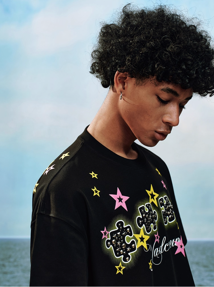 YADcrew Stud Puzzle Star Foam Print Tee