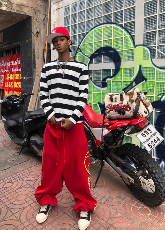 KARMANISTIC Original Embroidery Baggy Jogger Sweatpants